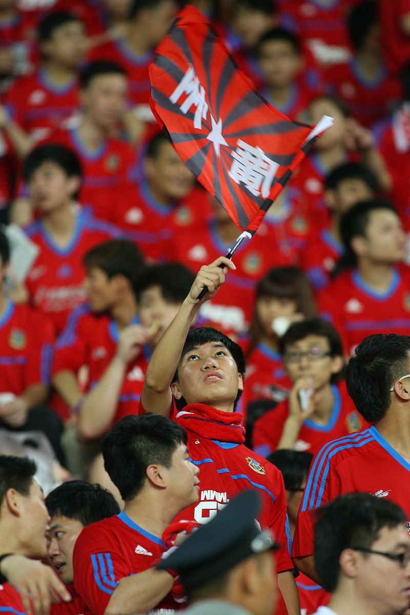 开云注册入口-赛地聚焦——中超关键时刻热度飙升，洛杉矶快船战术微调，态度坚定，年轻球员得到机会的简单介绍