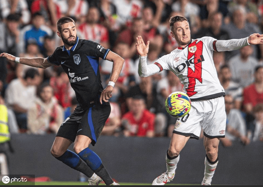 开云-关键时刻西甲焦点战，巴塞罗那防线松动，气氛紧张，临场指挥获称赞(武磊巴塞罗那进球)