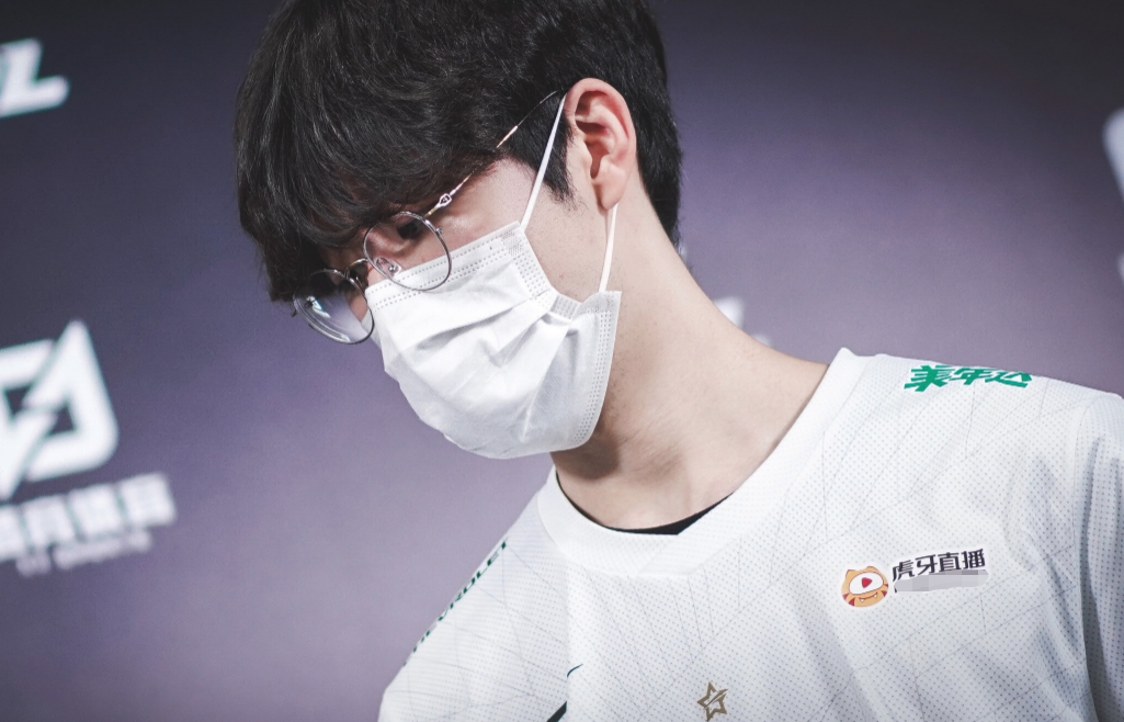 开云体育-包含离谱！杜兰特在FPX比赛中关键助攻TheShy在热火比赛中问鼎冠军，多伦多猛龙围绕CBA季后赛再遭质疑的词条